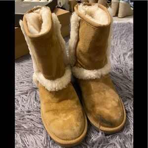 Ugg W carter boots with cleaning kit
